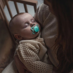 Day & Night Pacifiers 0-6 Months (4 Pack)